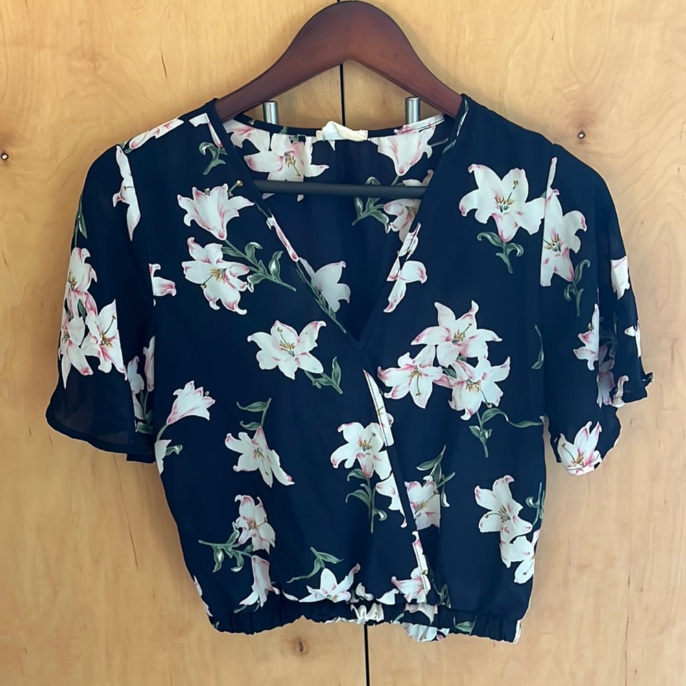 Sienna Sky navy blue floral top